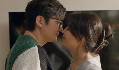 国产夫妻小视频,温馨家庭生活瞬间记录